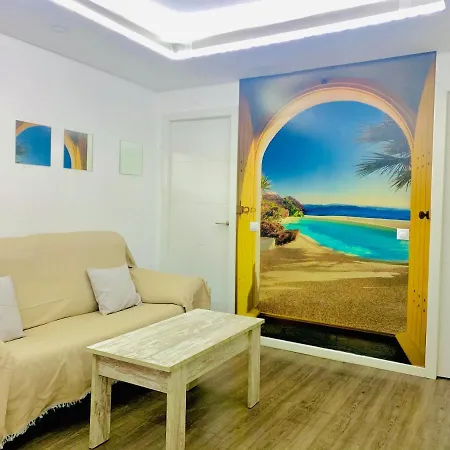 Apartamento Moderno Tipo Semisótano En Playa Canteras Con Wifi *